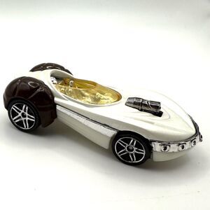 Hot Wheels Mint Loose Star Wars Princess Leia